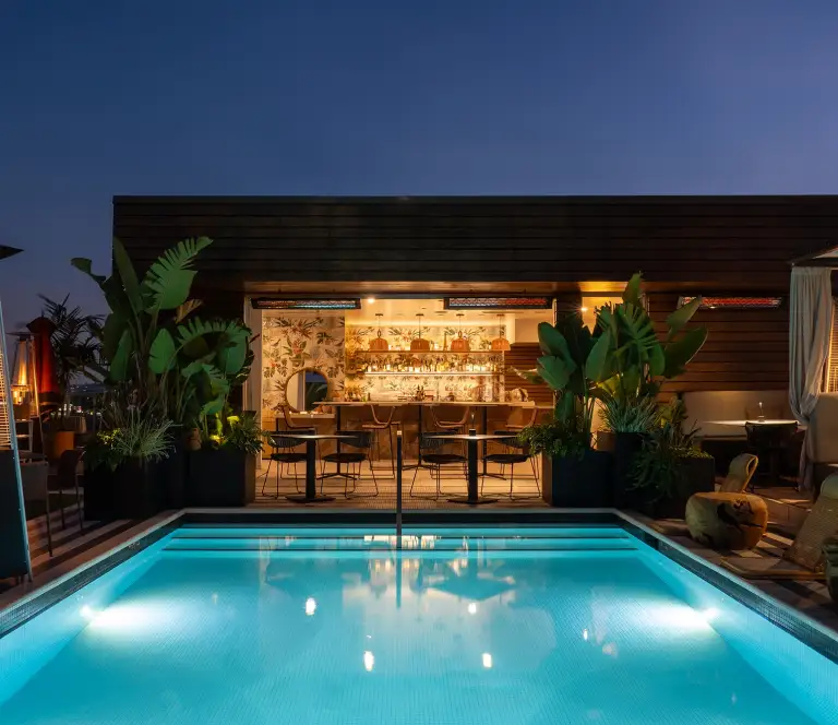 Videre Rooftop Restaurant & Bar space 1