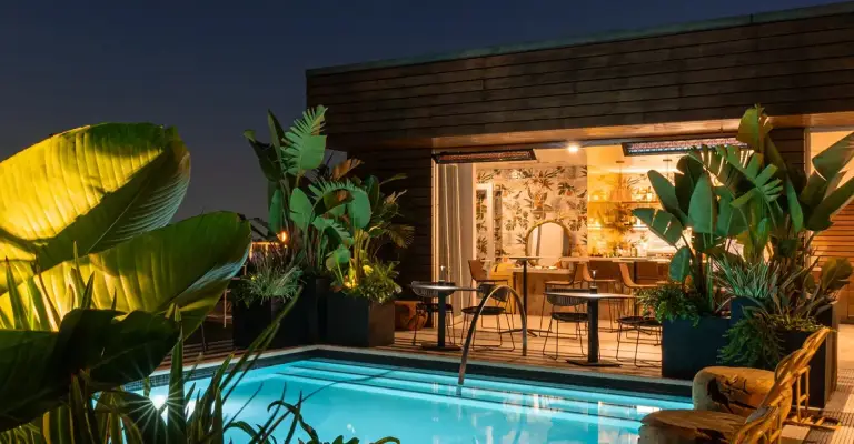 Experience the pinnacle of elegance at Videre Rooftop Restaurant & Bar, where Southern Californian cuisine meets panoramic views in the heart of Los Angeles.